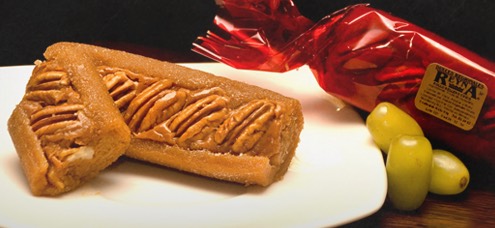 Empanada Reyna con leche quemada